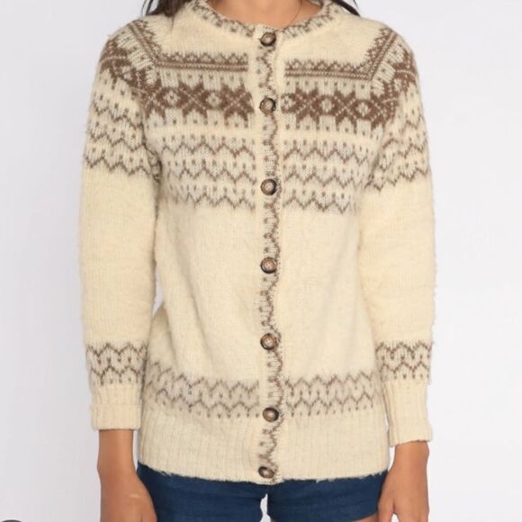 Vintage Icelandic Knitted in Great Britain 100% Pure Wool Cardigan in Size XL - Picture 12 of 12